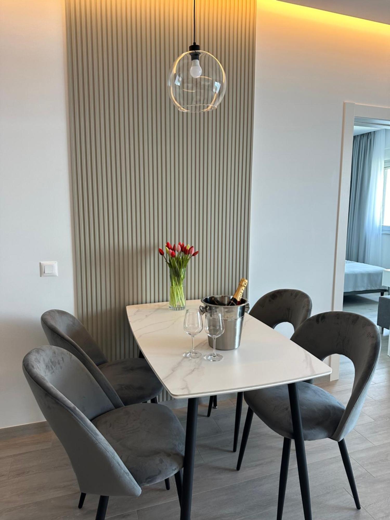 Adria Miris Apartments ドラスニセ エクステリア 写真