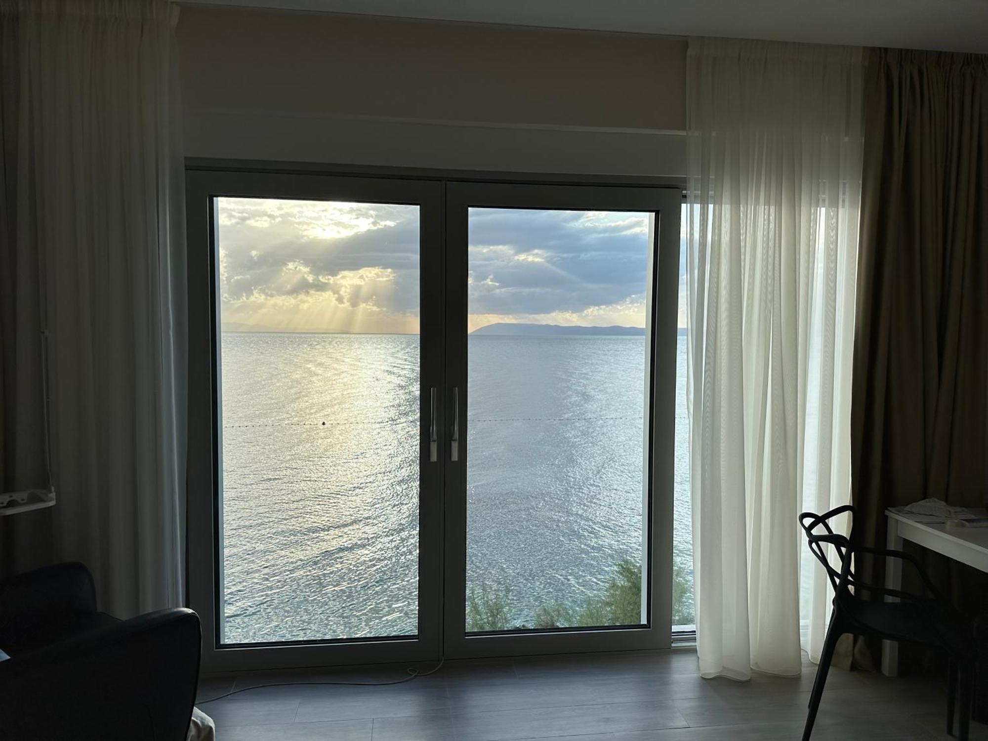 Adria Miris Apartments ドラスニセ エクステリア 写真
