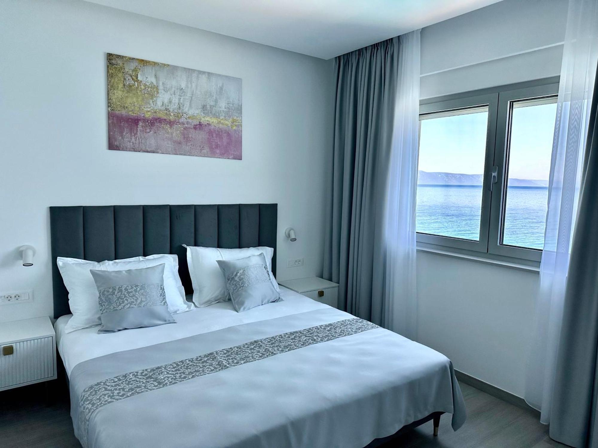Adria Miris Apartments ドラスニセ エクステリア 写真